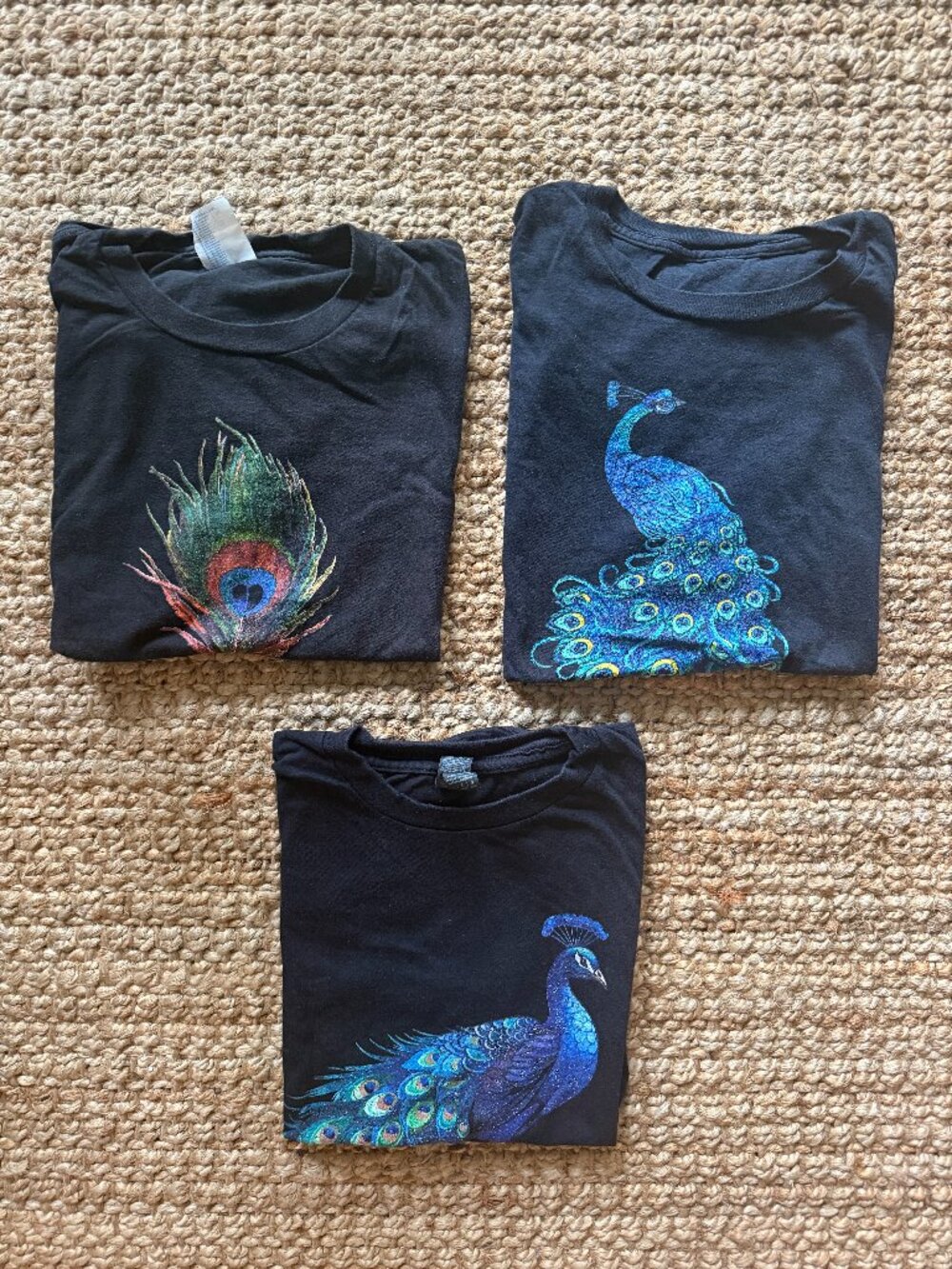 3 Peacock T-Shirts for Kids - Size: M
